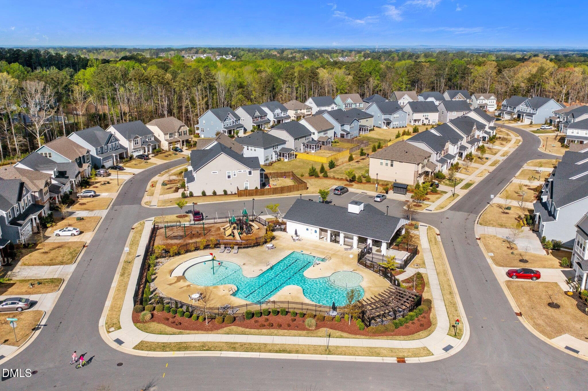 583 Rowanwood Way