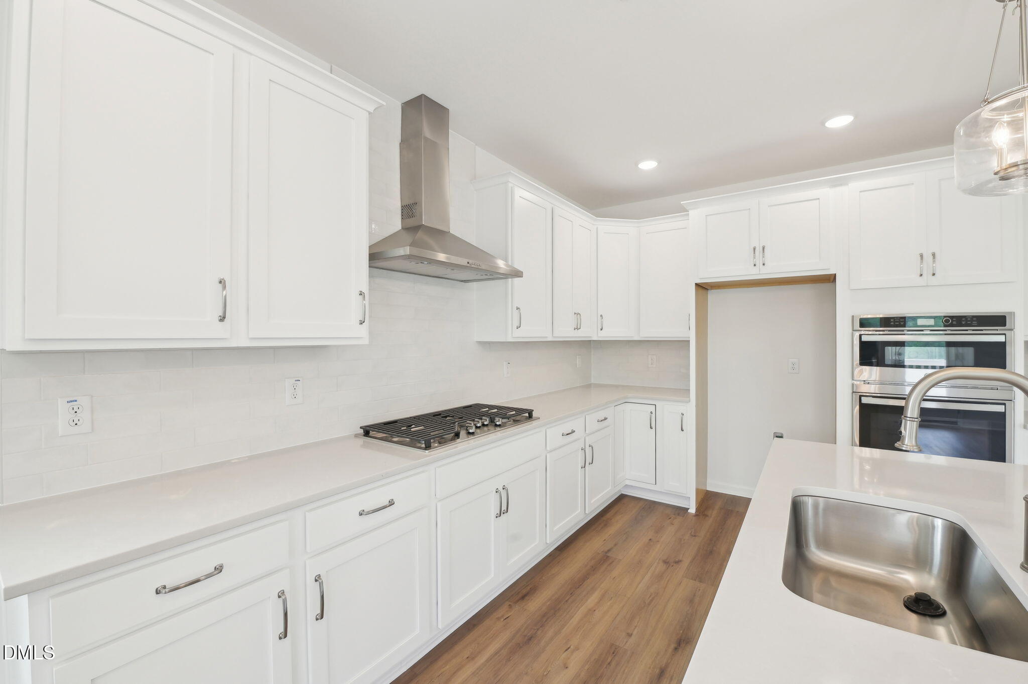 1521 Immagene Way # 82