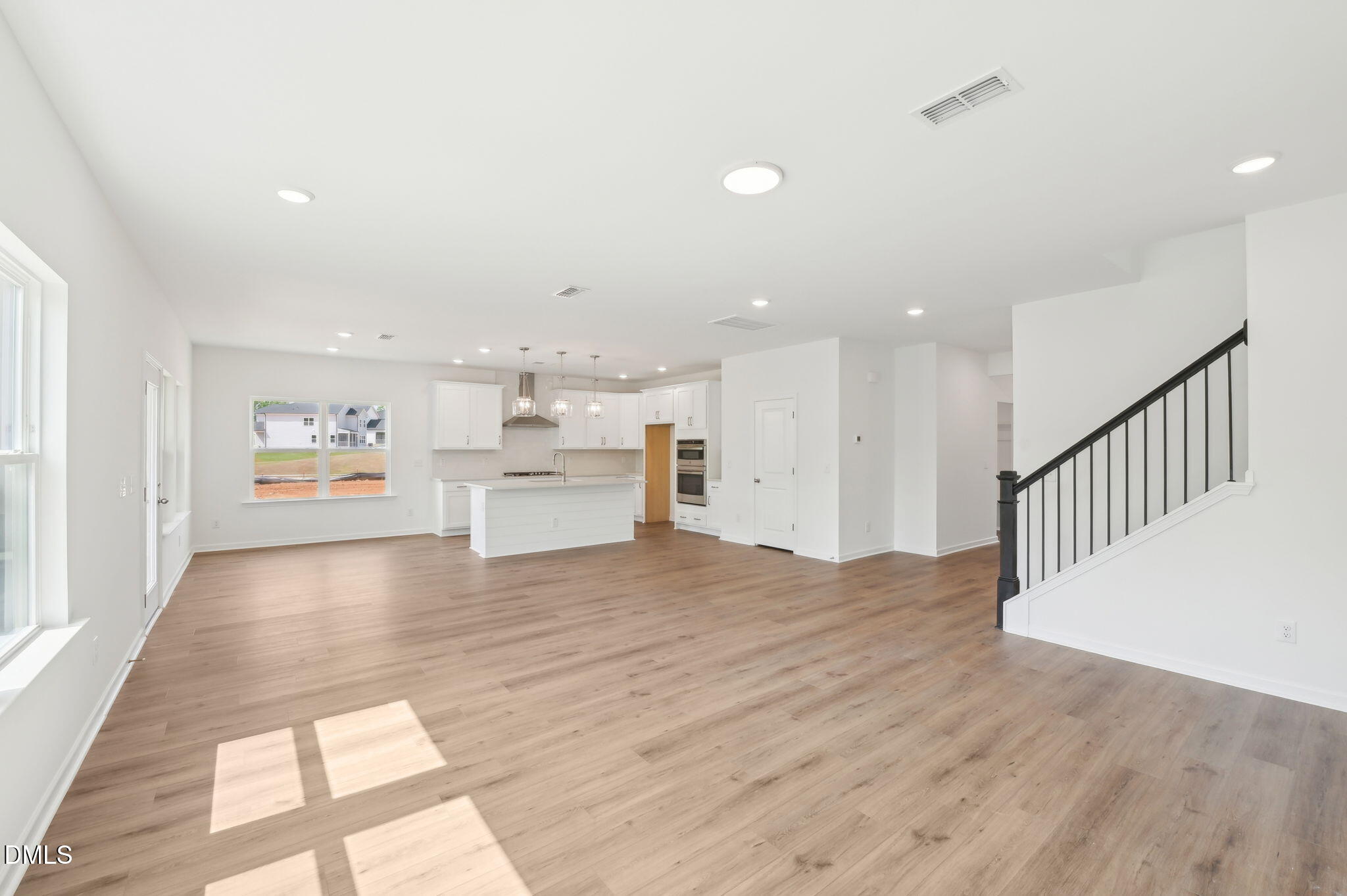 1521 Immagene Way # 82