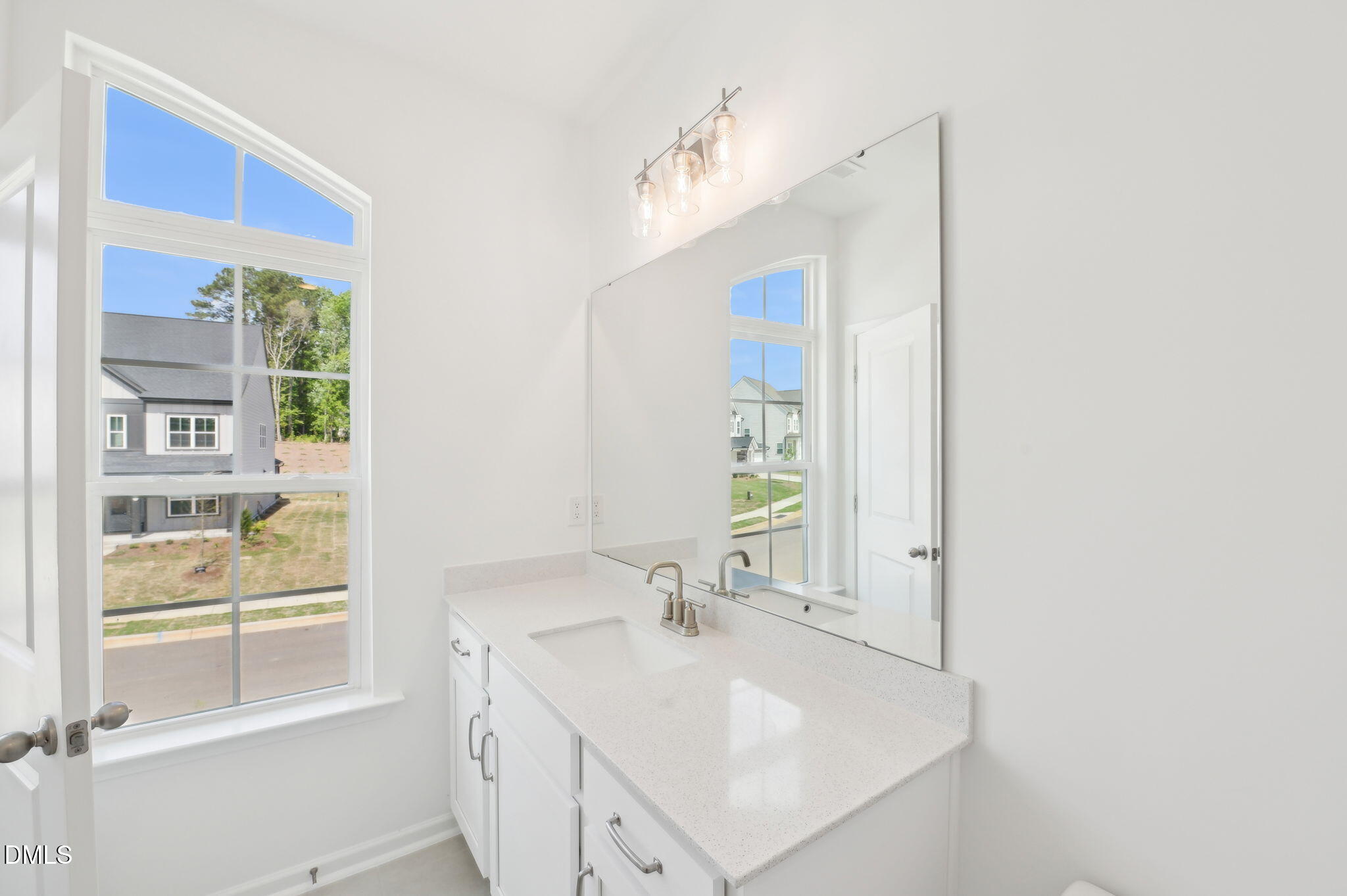 1521 Immagene Way # 82