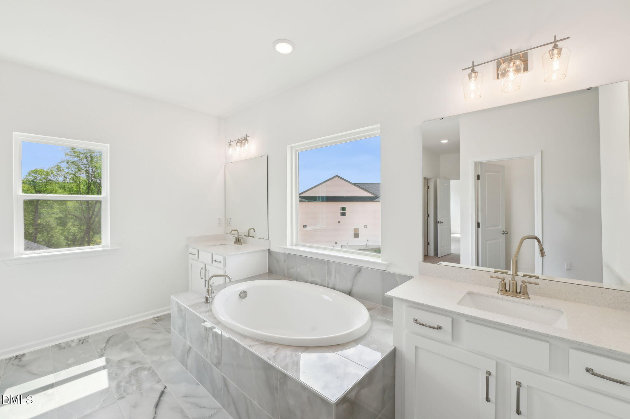 1521 Immagene Way # 82