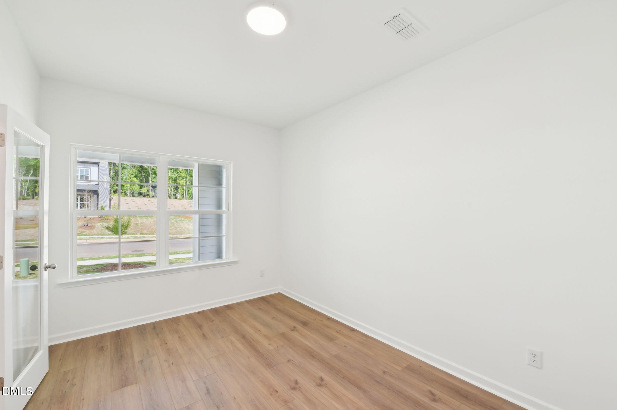 1521 Immagene Way # 82