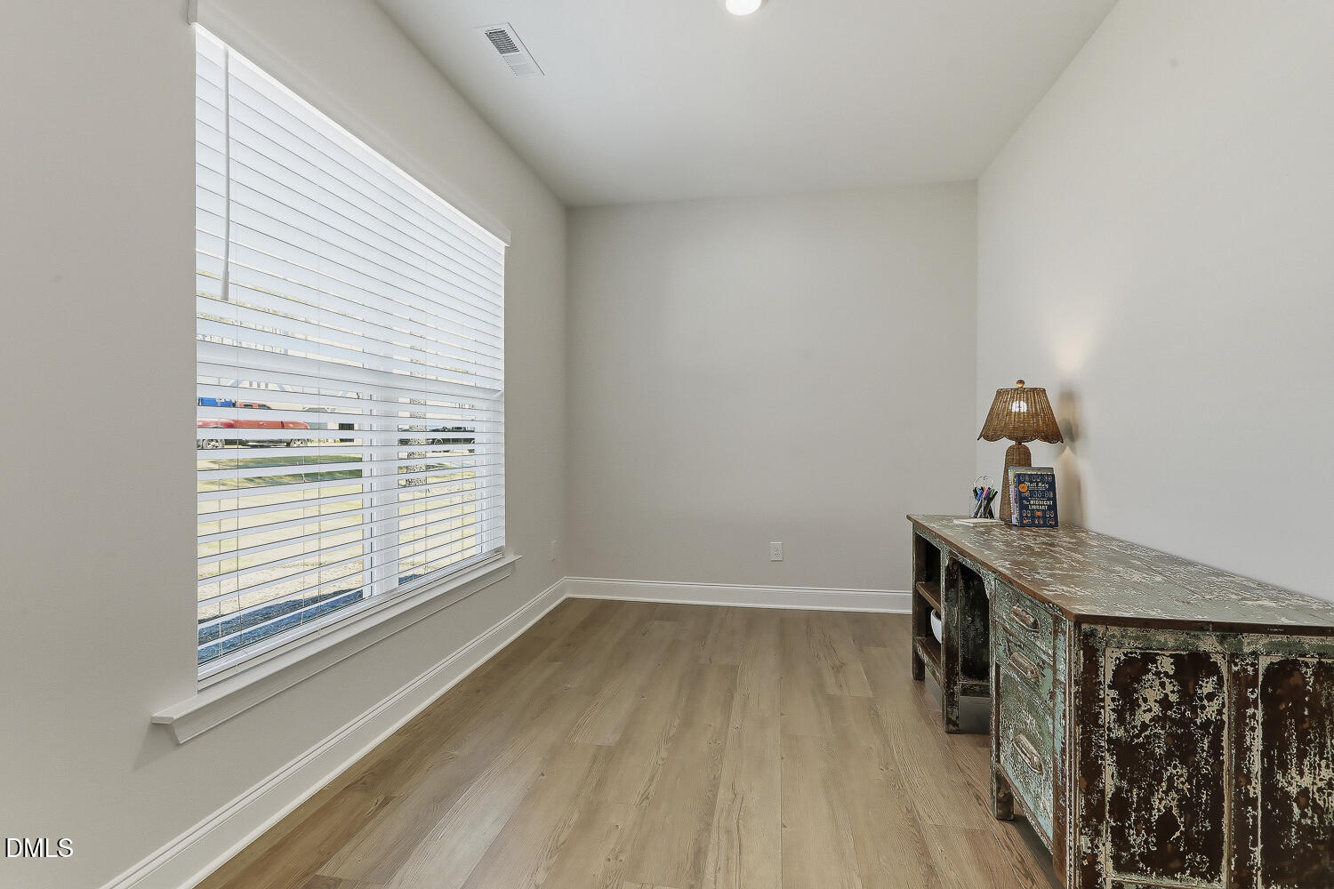 13 W Currituck Circle