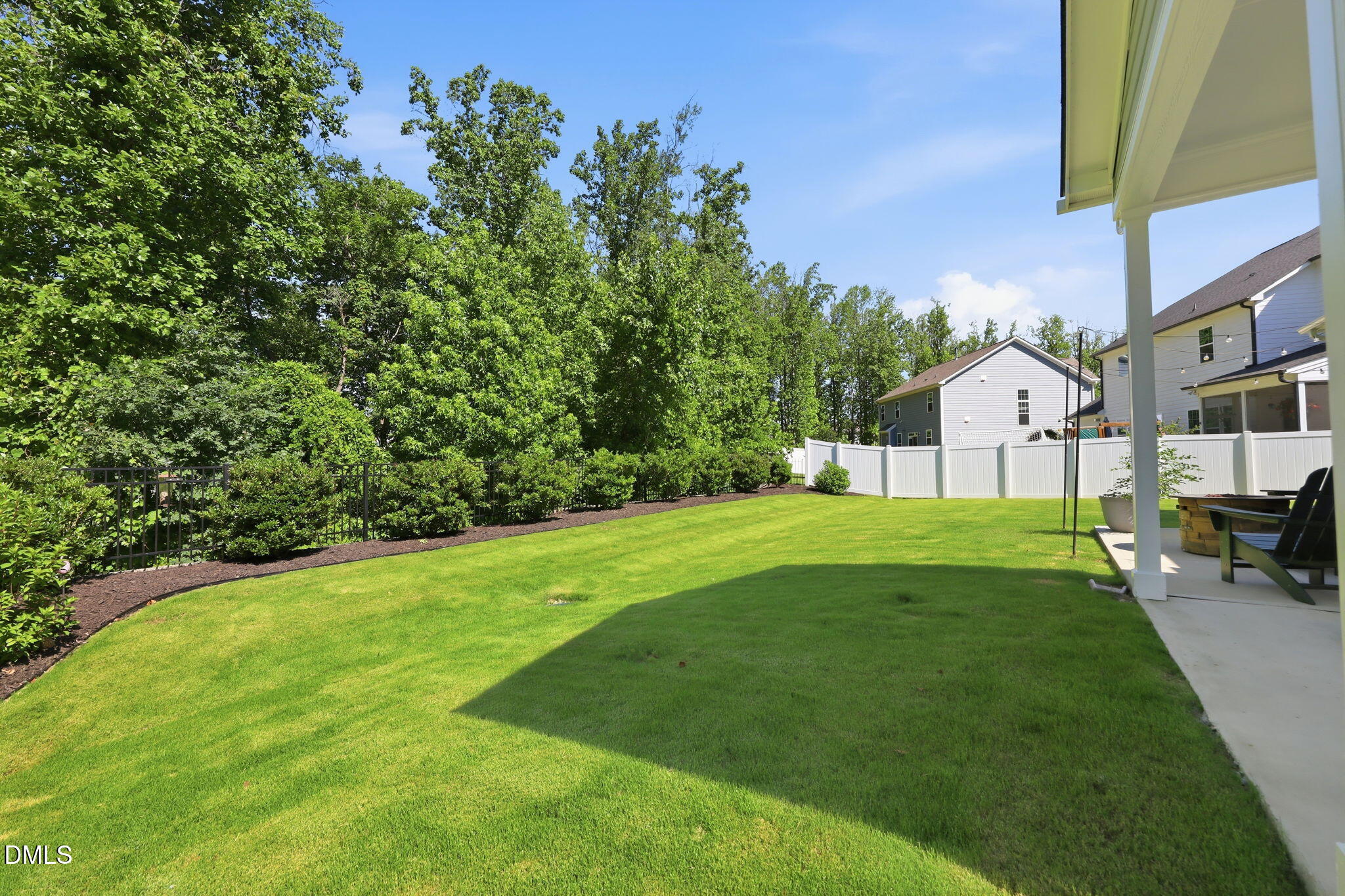 225 Rostova Way