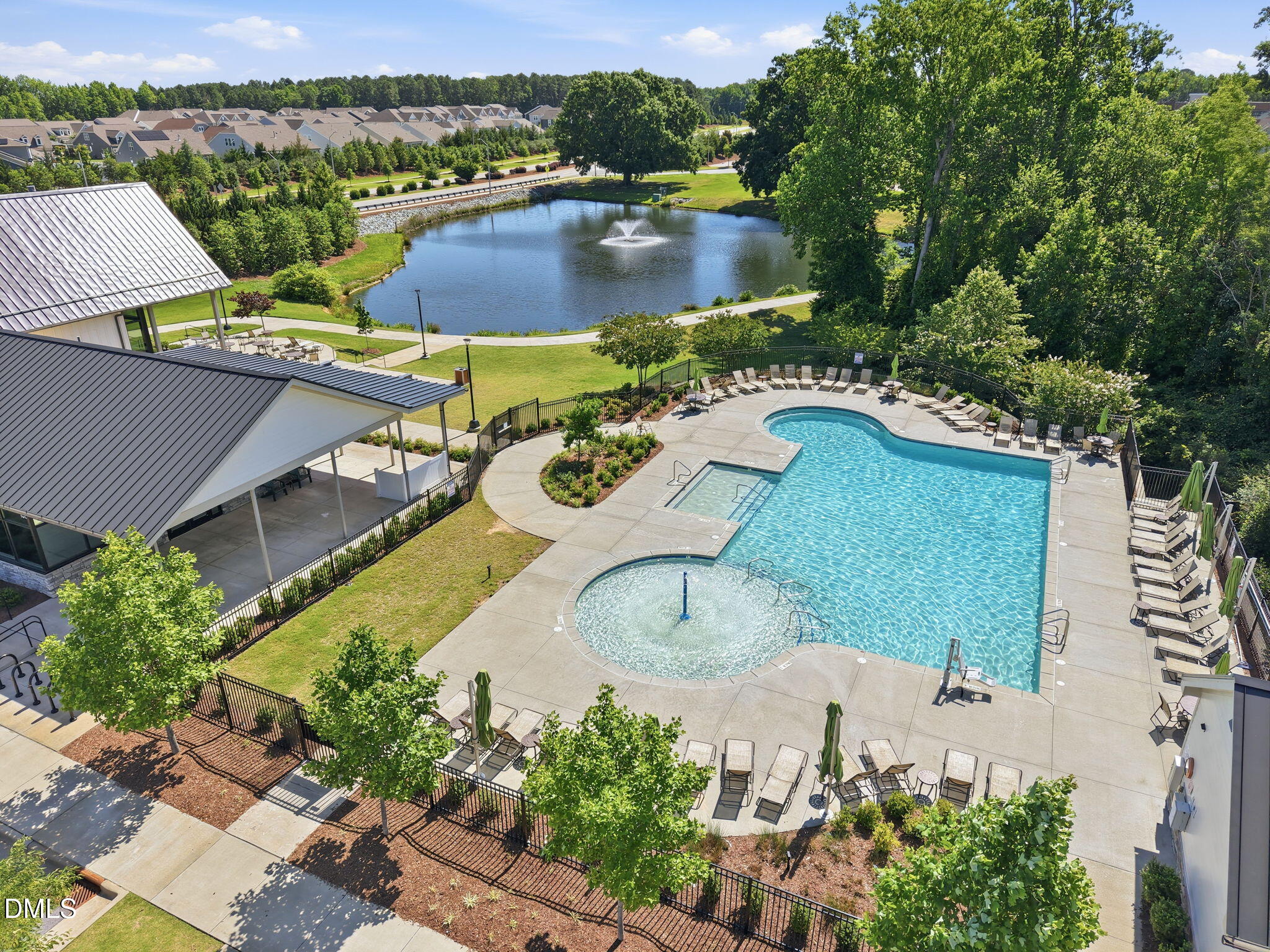 225 Rostova Way