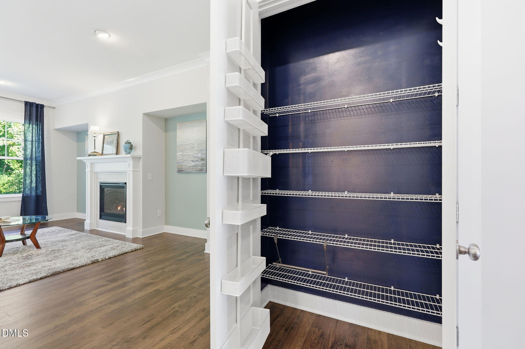 225 Rostova Way