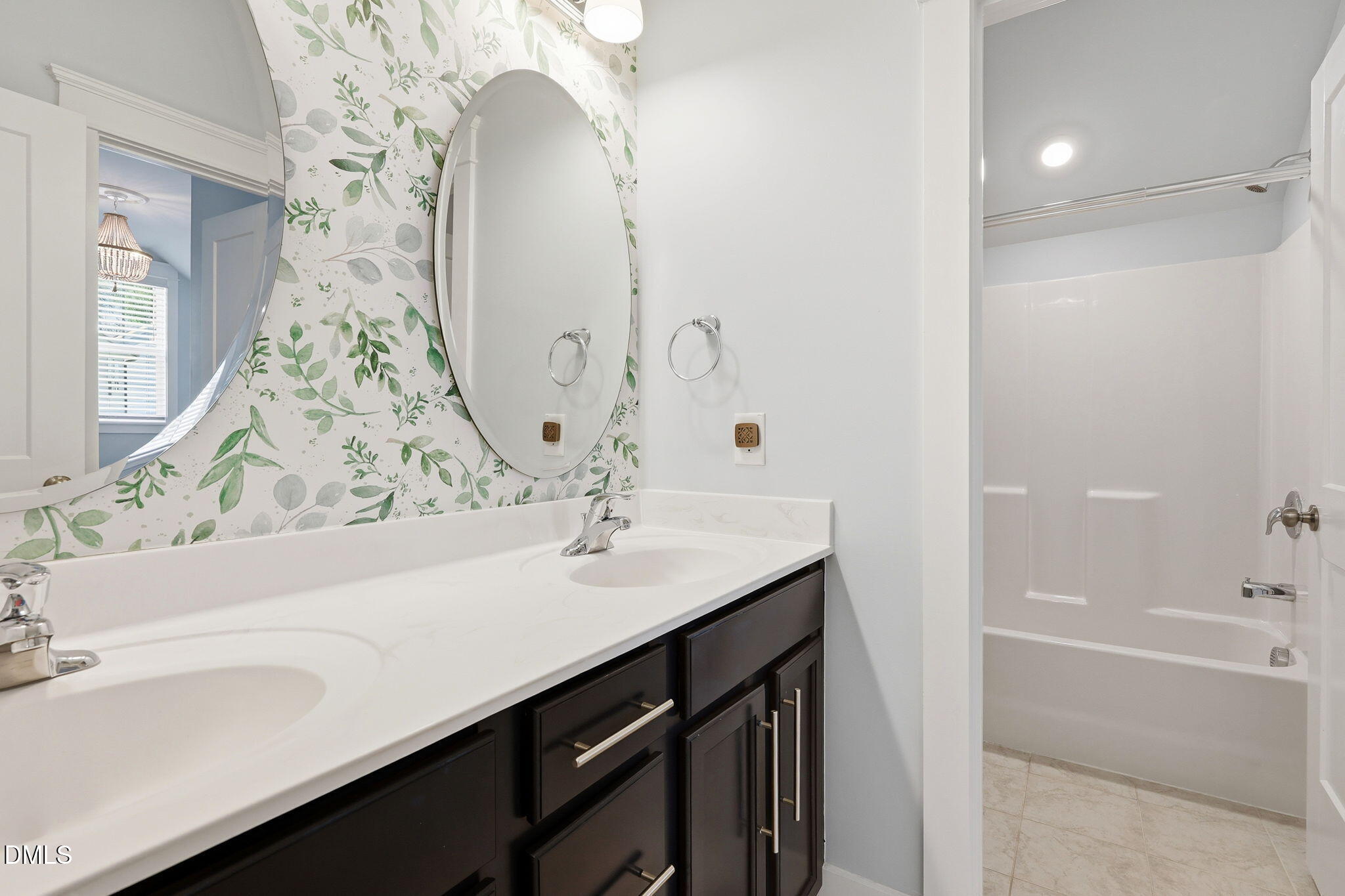 225 Rostova Way