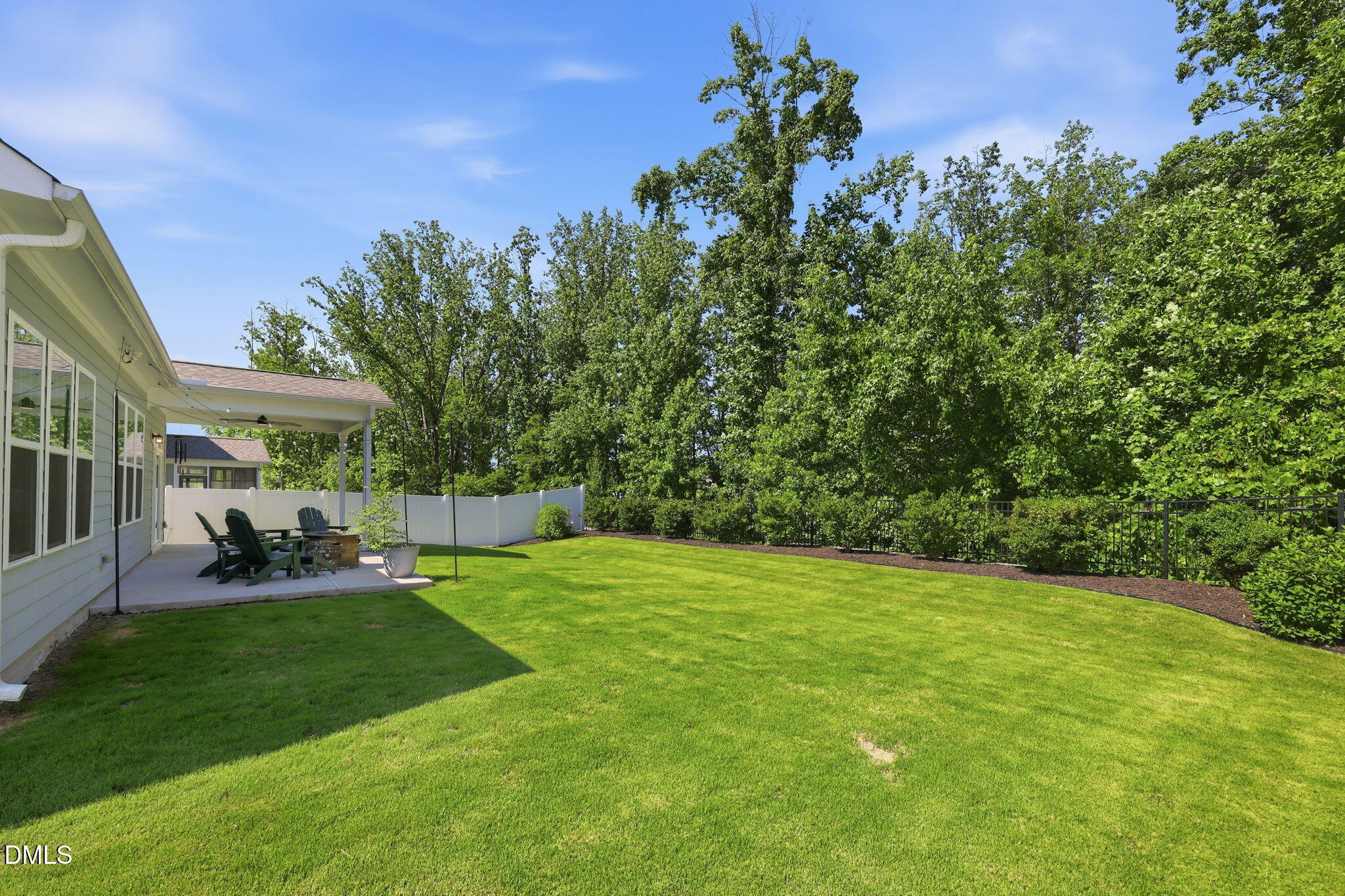 225 Rostova Way