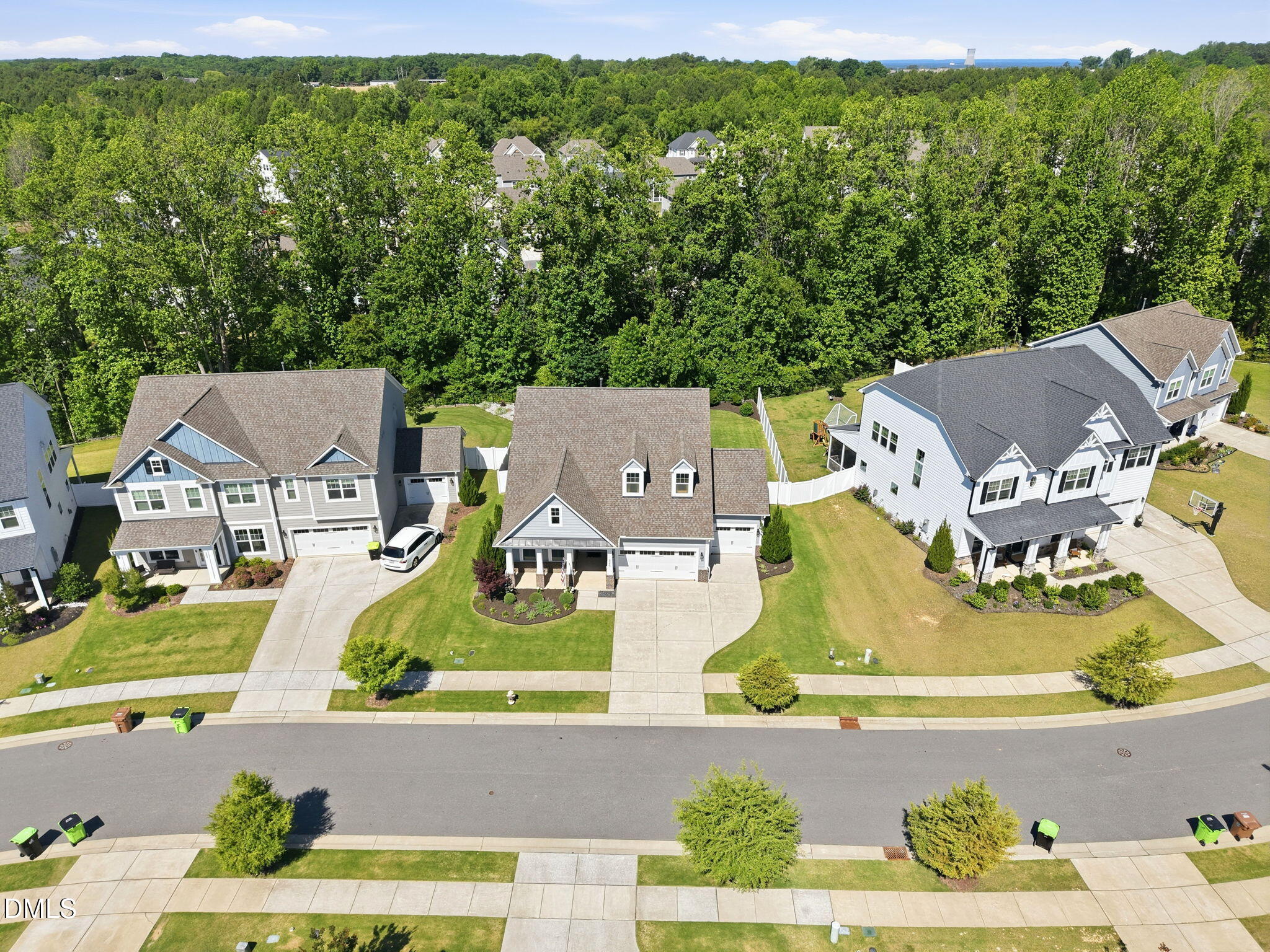 225 Rostova Way