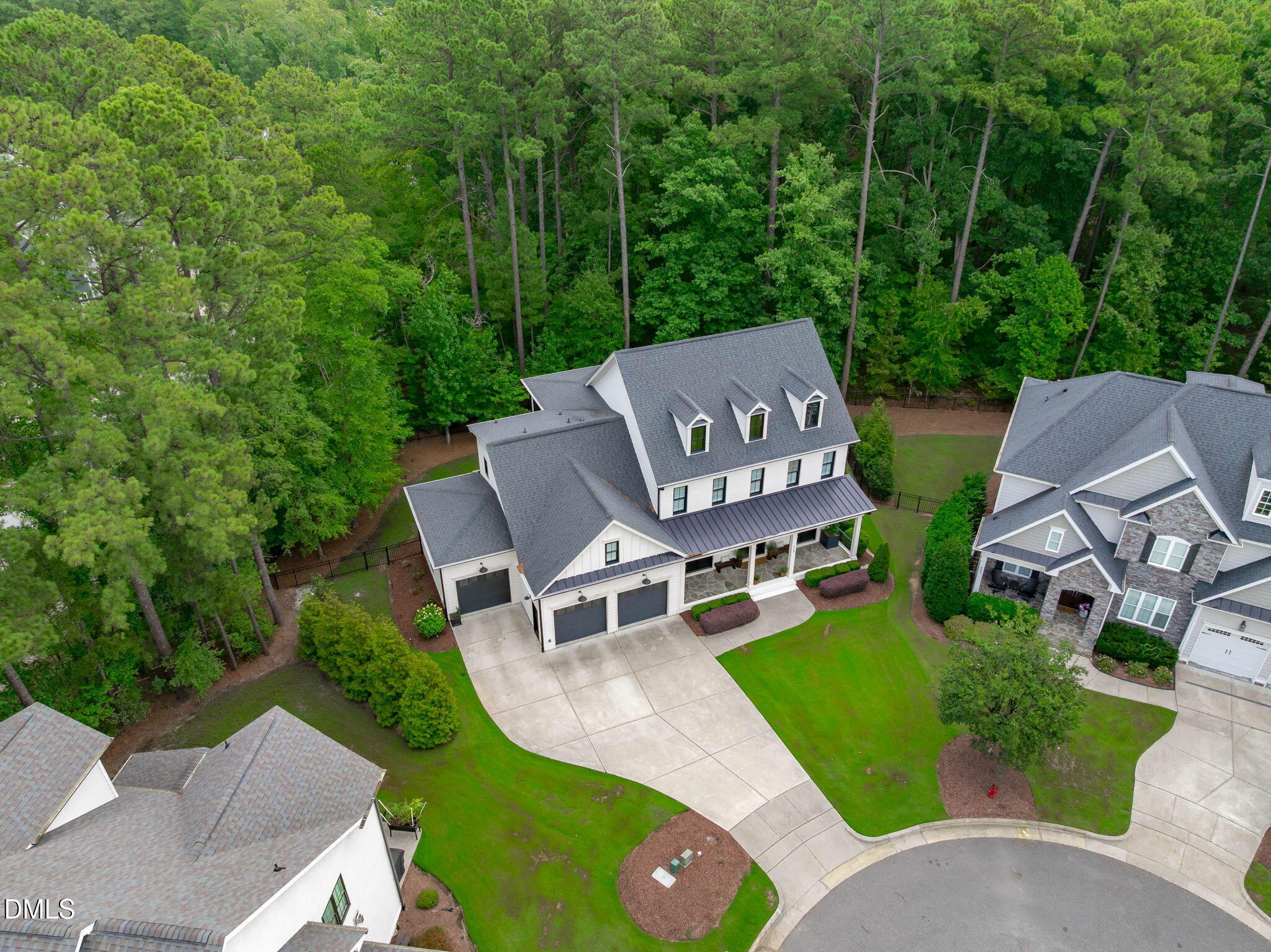 2400 Chianti Court