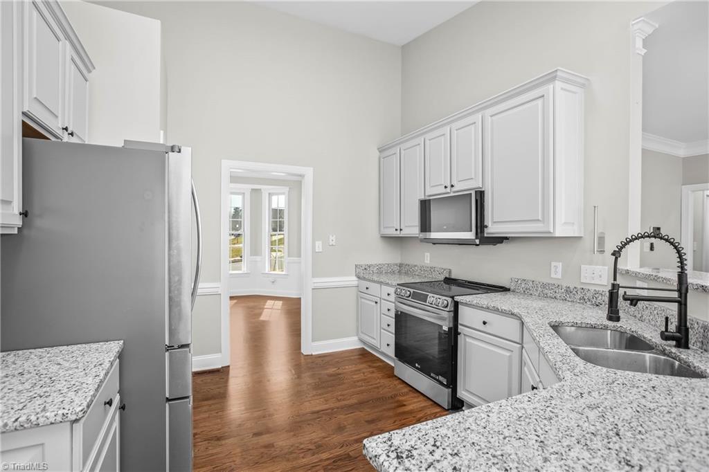 2002 Wake Bridge Drive