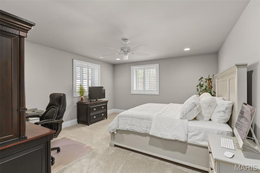 17283 Courtyard Mill Lane