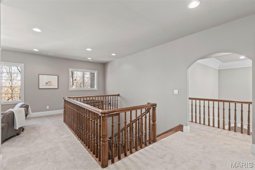 17283 Courtyard Mill Lane
