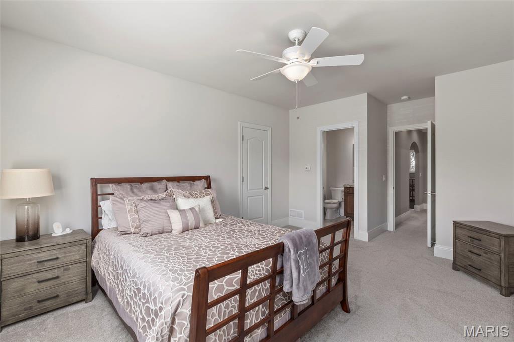 17283 Courtyard Mill Lane
