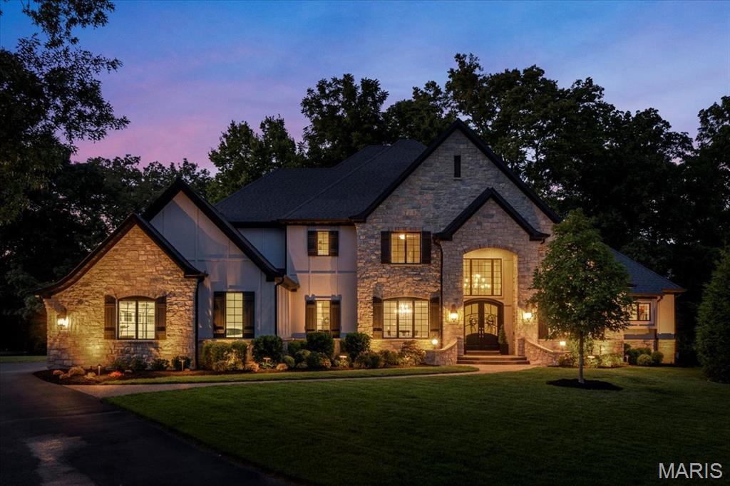 17283 Courtyard Mill Lane