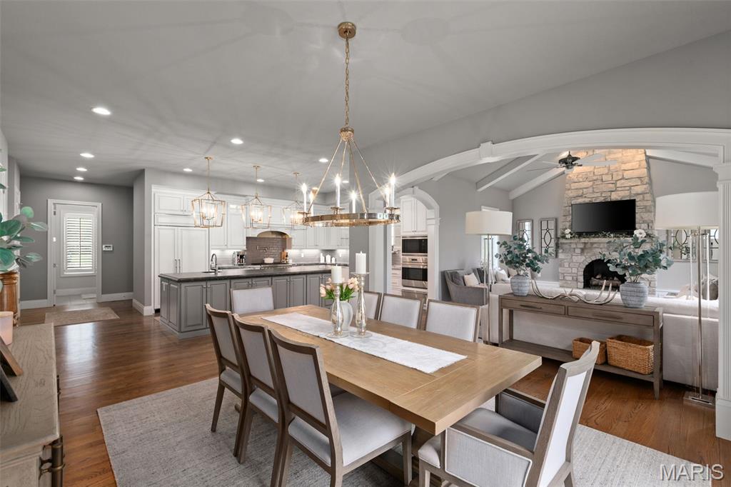 17283 Courtyard Mill Lane