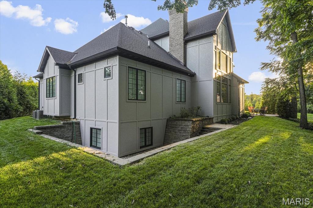 17283 Courtyard Mill Lane
