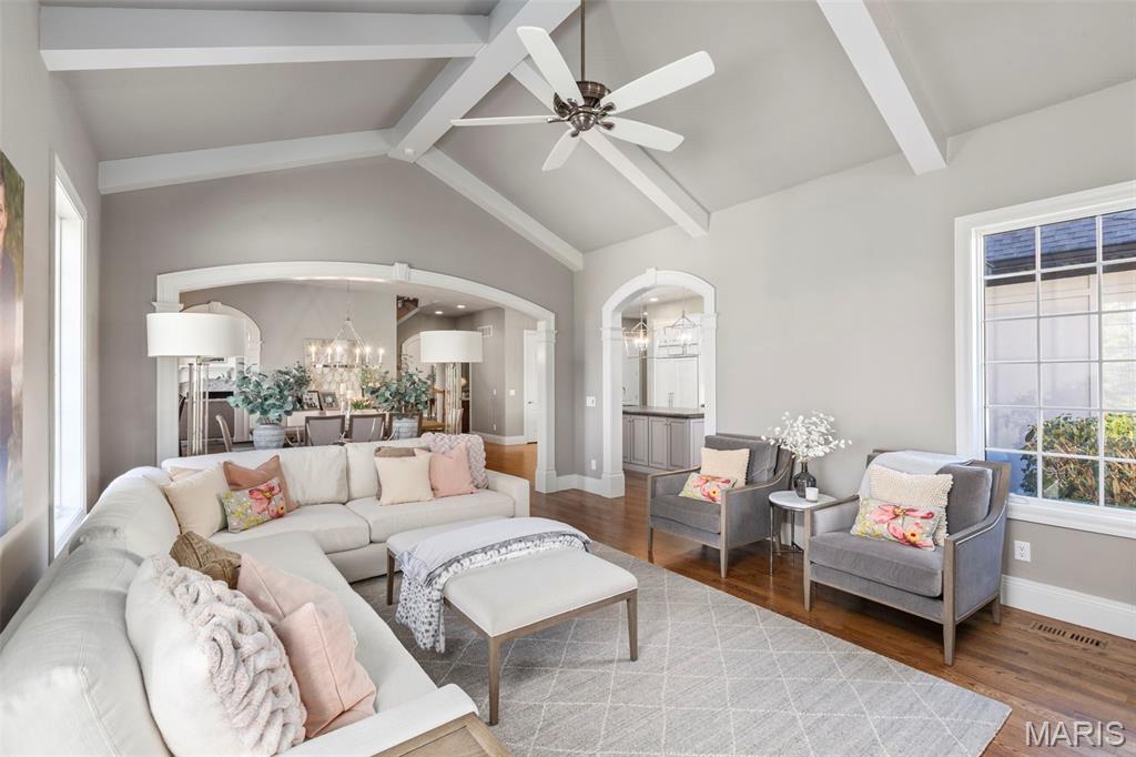 17283 Courtyard Mill Lane