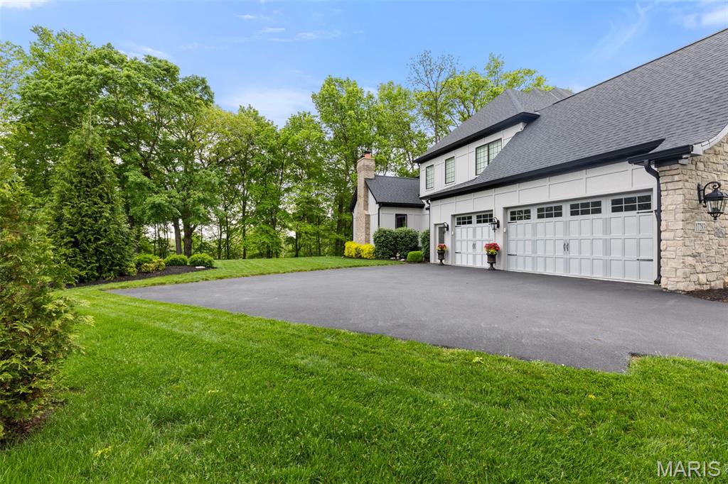 17283 Courtyard Mill Lane