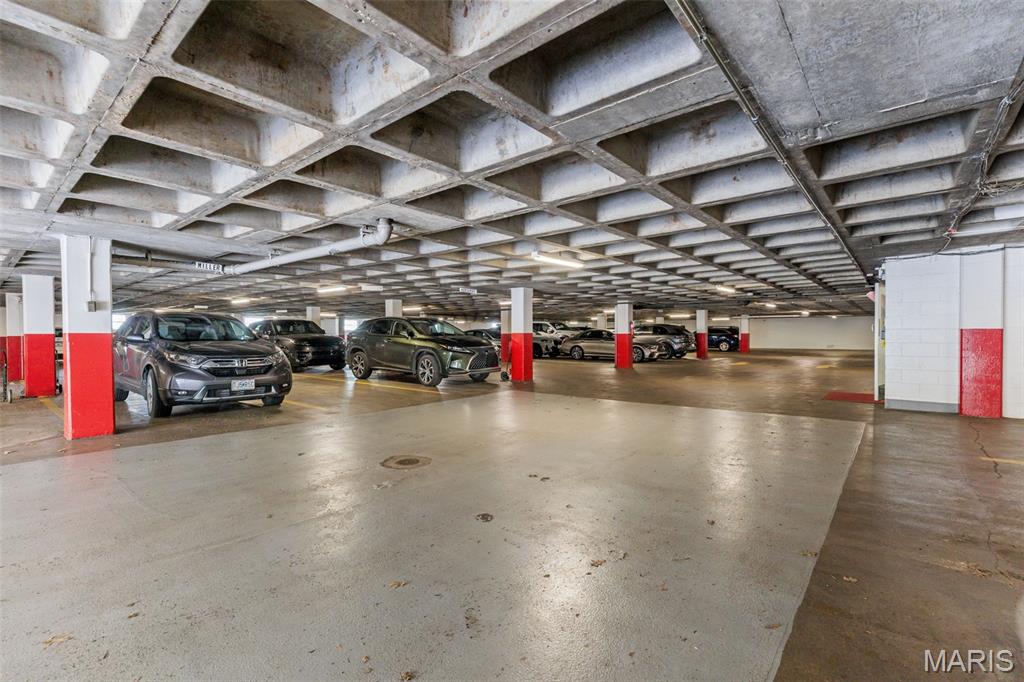 710 S Hanley Road Unit: 18B