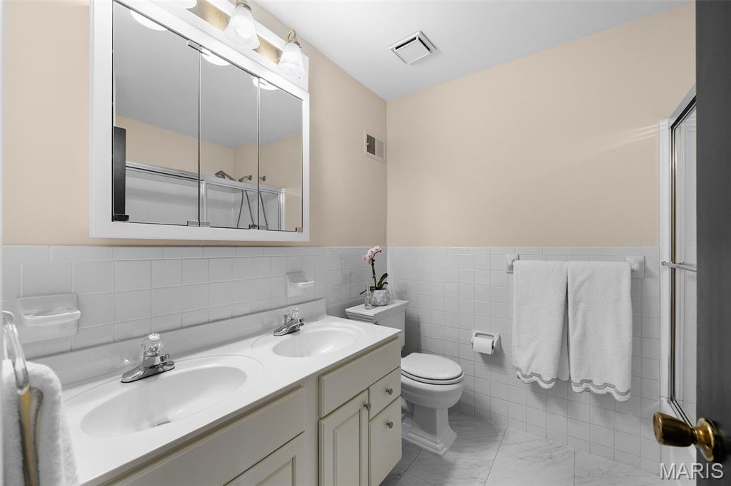 10228 Thornwood Drive