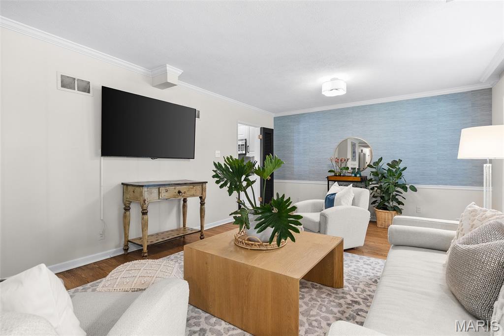 10228 Thornwood Drive