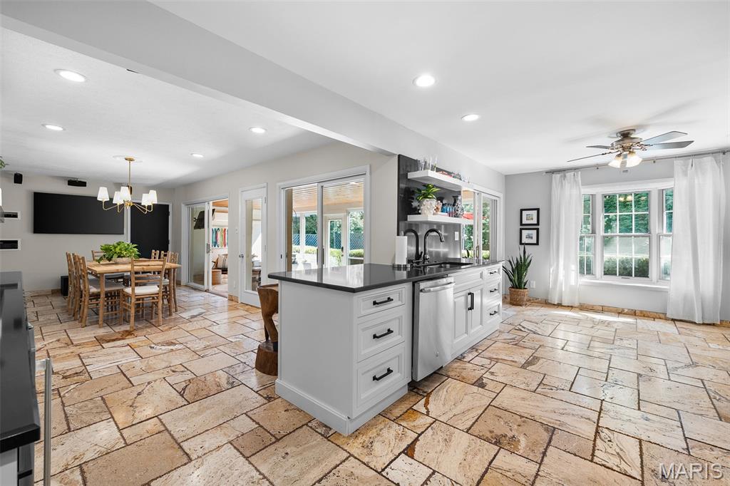 10228 Thornwood Drive