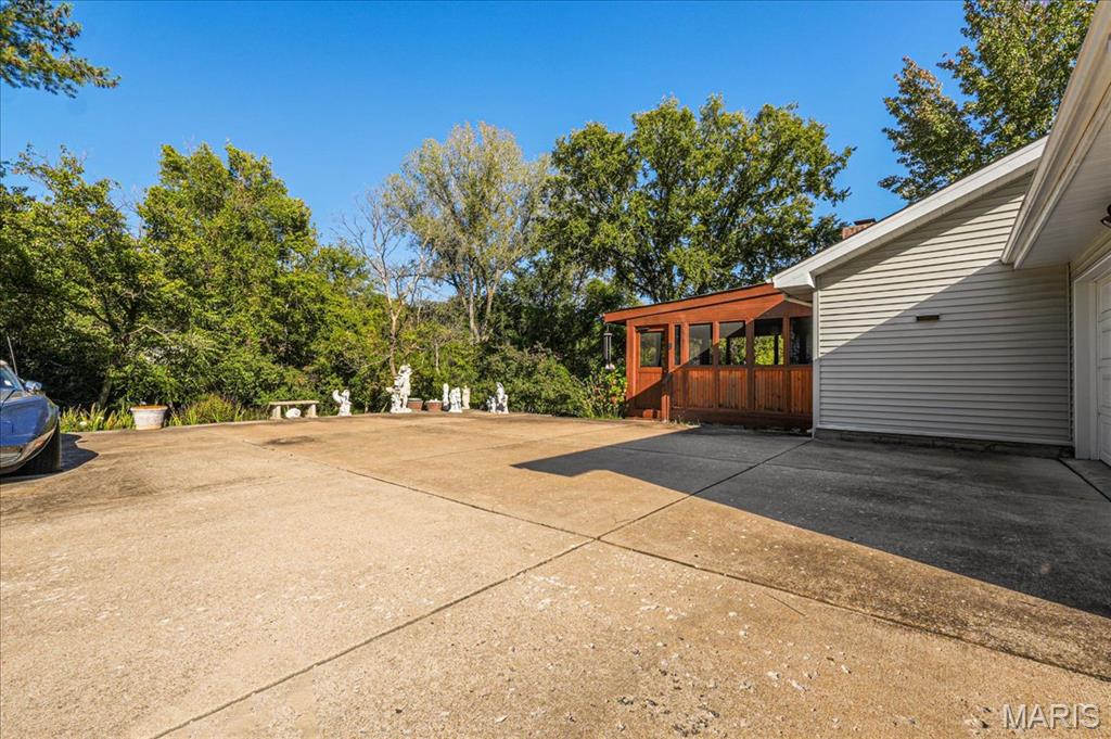 2022 Baxter Road