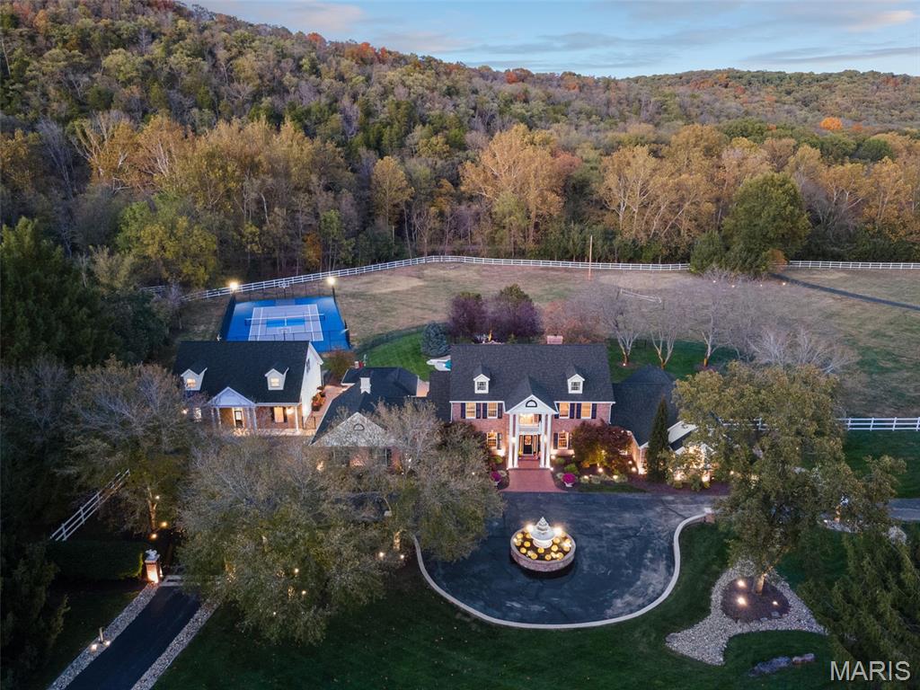 17417 Summit View Place Lane