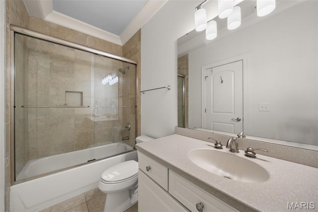 16 Outer Ladue Drive