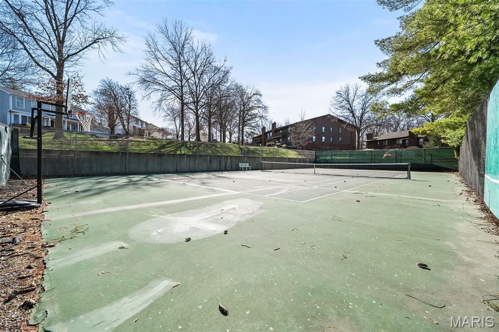 1902 Meadowtree Lane Unit: 1
