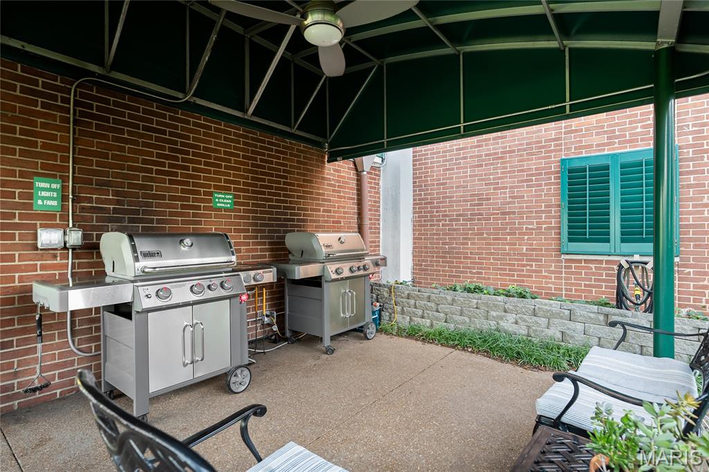 710 S Hanley Road Unit: 10B