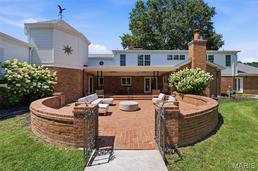 12 Rolling Rock Lane