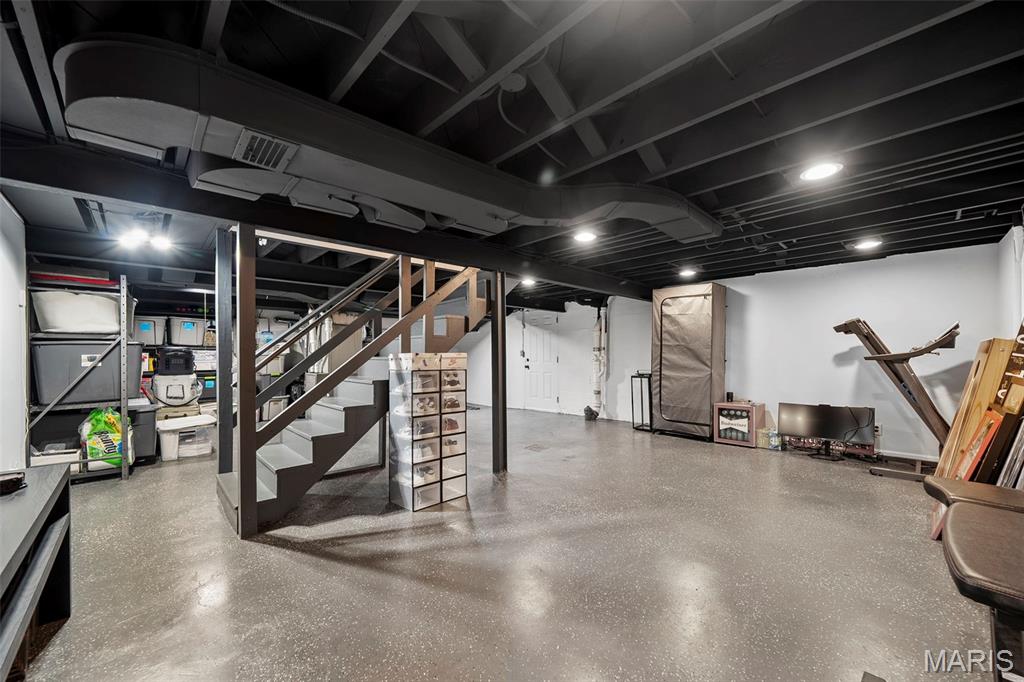 225 Parkland Avenue