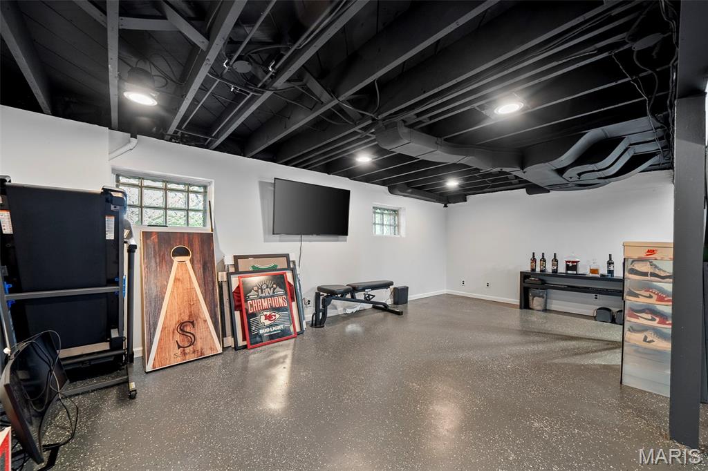 225 Parkland Avenue