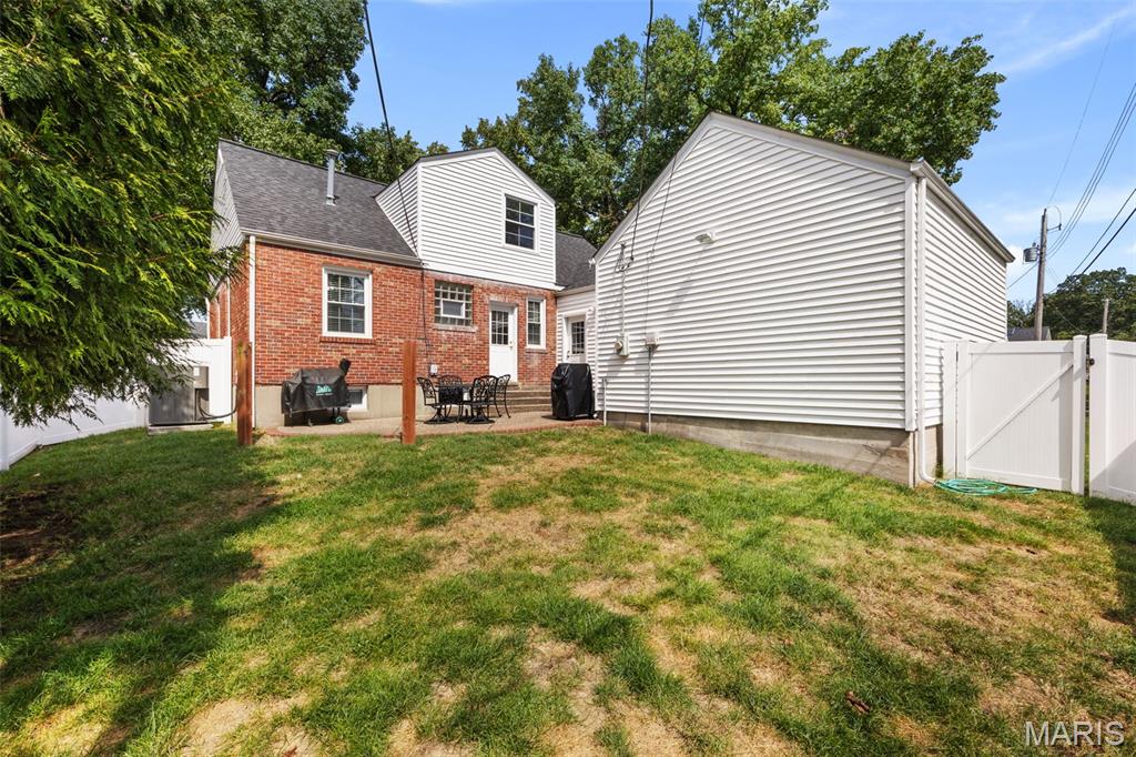 424 Greenleaf Drive