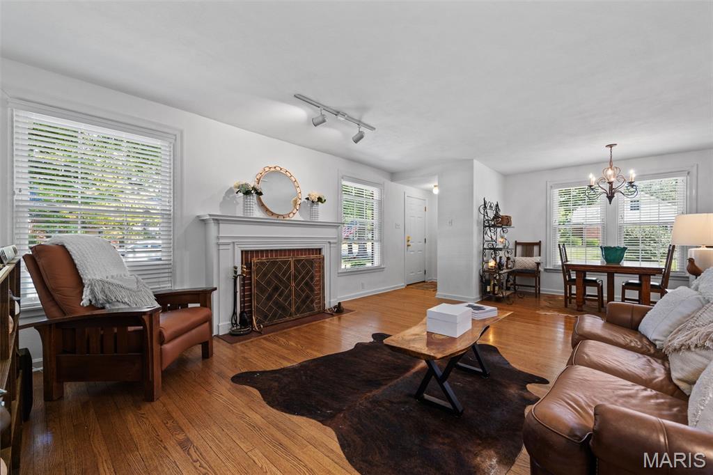 424 Greenleaf Drive