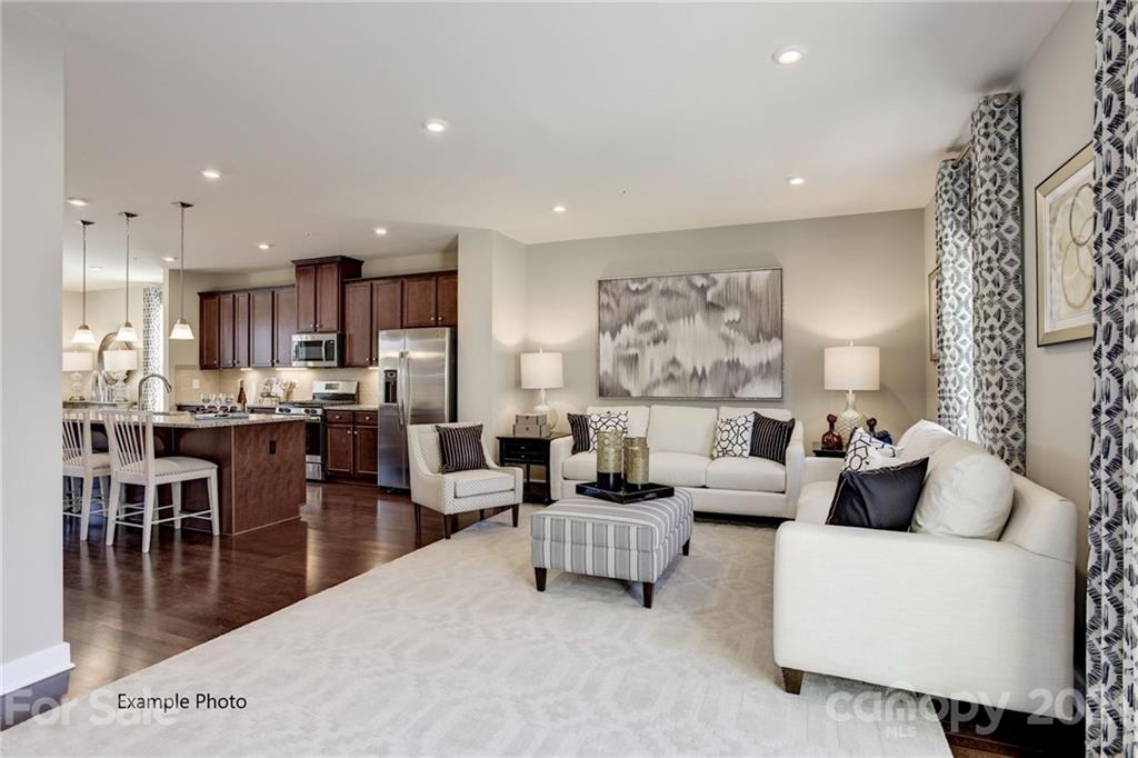 907 Portrush Lane Unit: 1035D