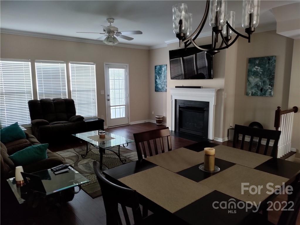 11712 Fiddlers Roof Lane