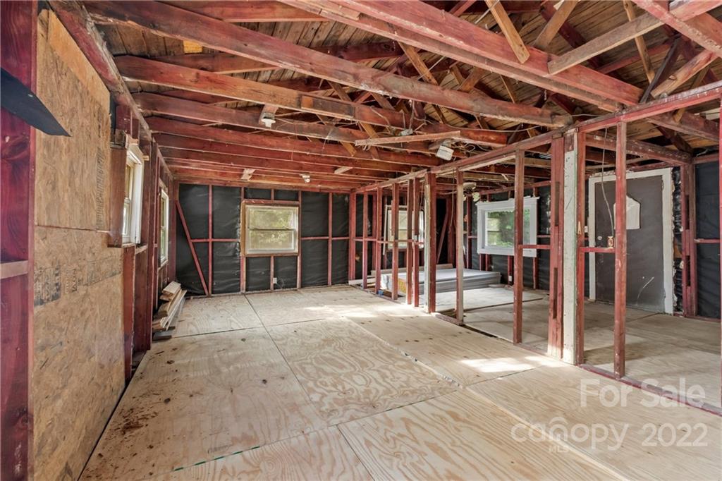 1513 Plyler Lake Road