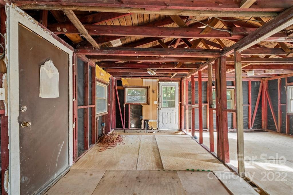 1513 Plyler Lake Road