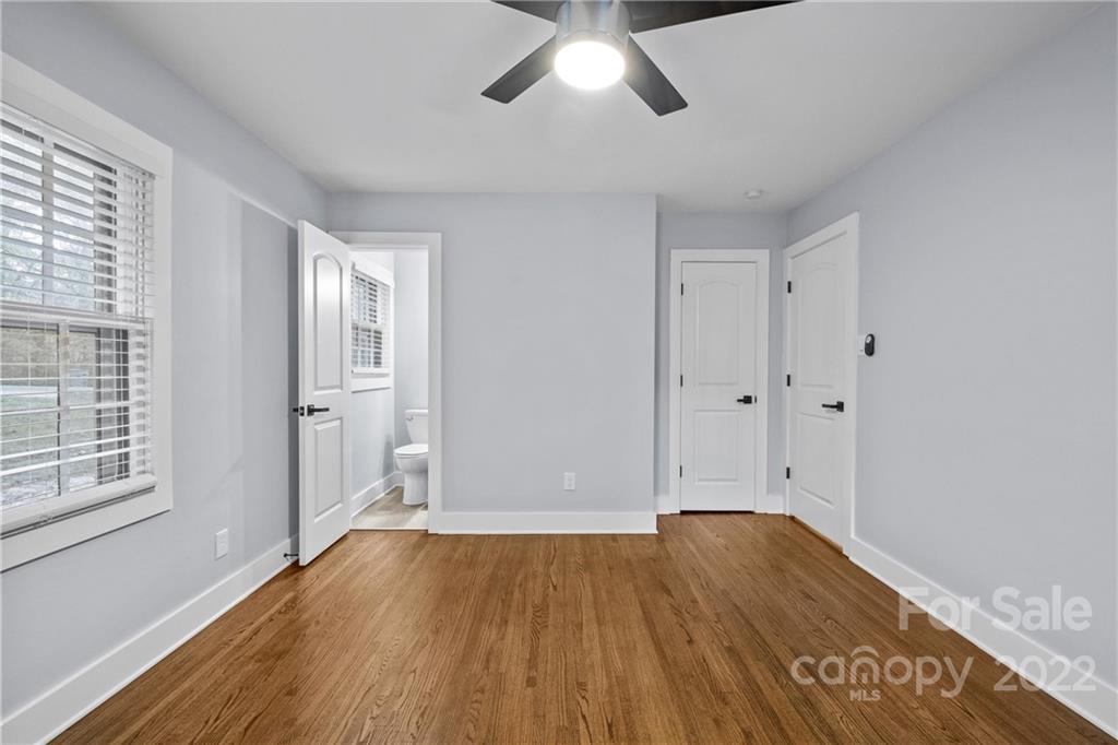 2425 Dogwood Circle