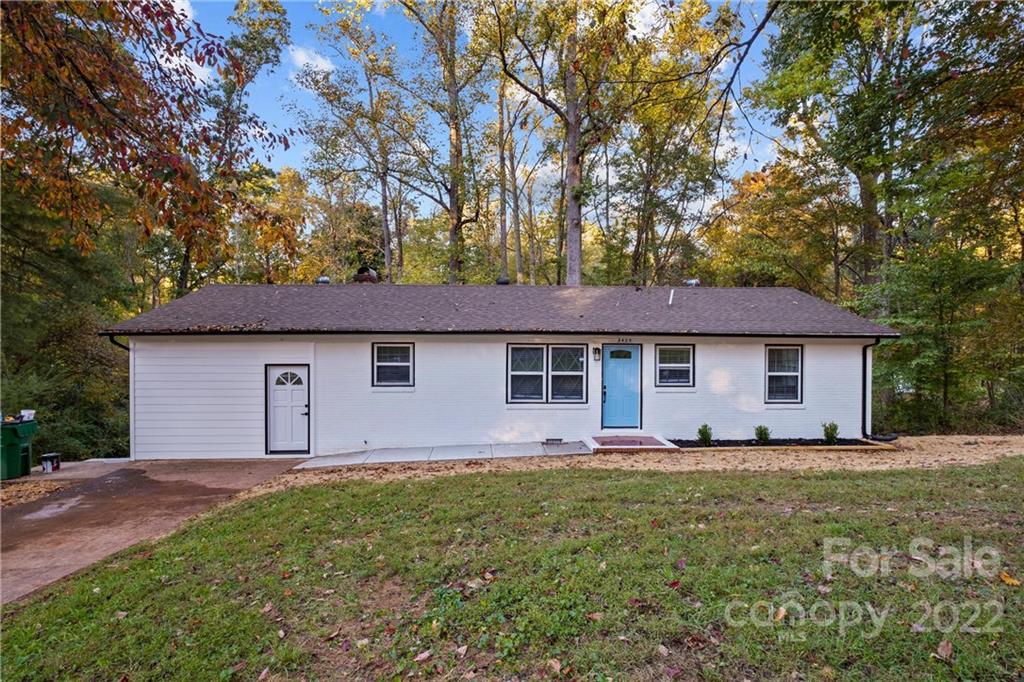 2425 Dogwood Circle