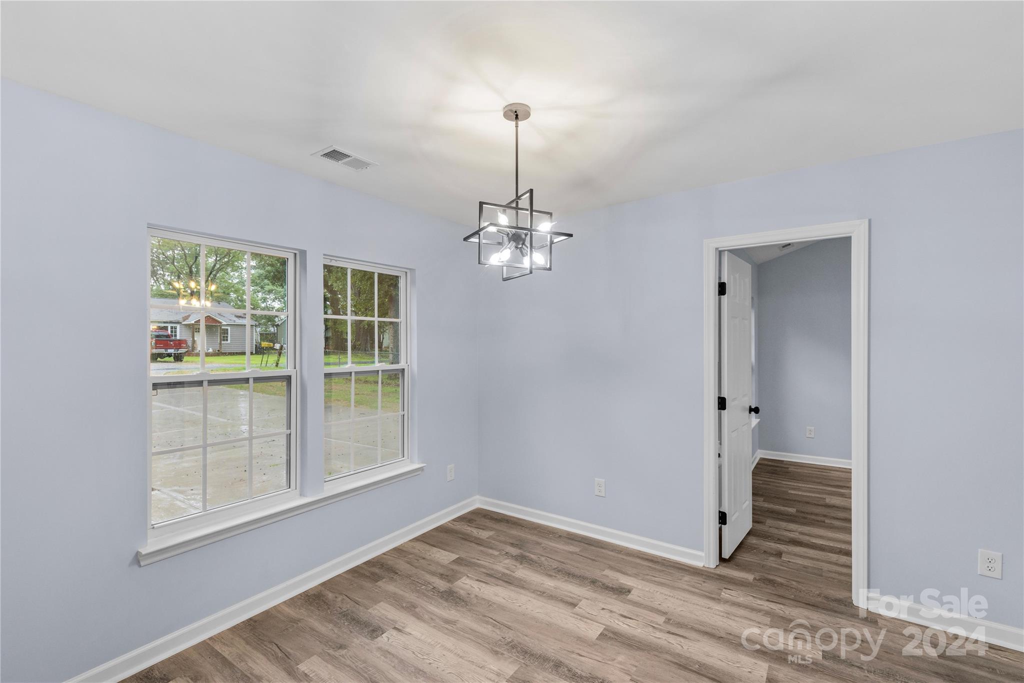 1220 White Lane
