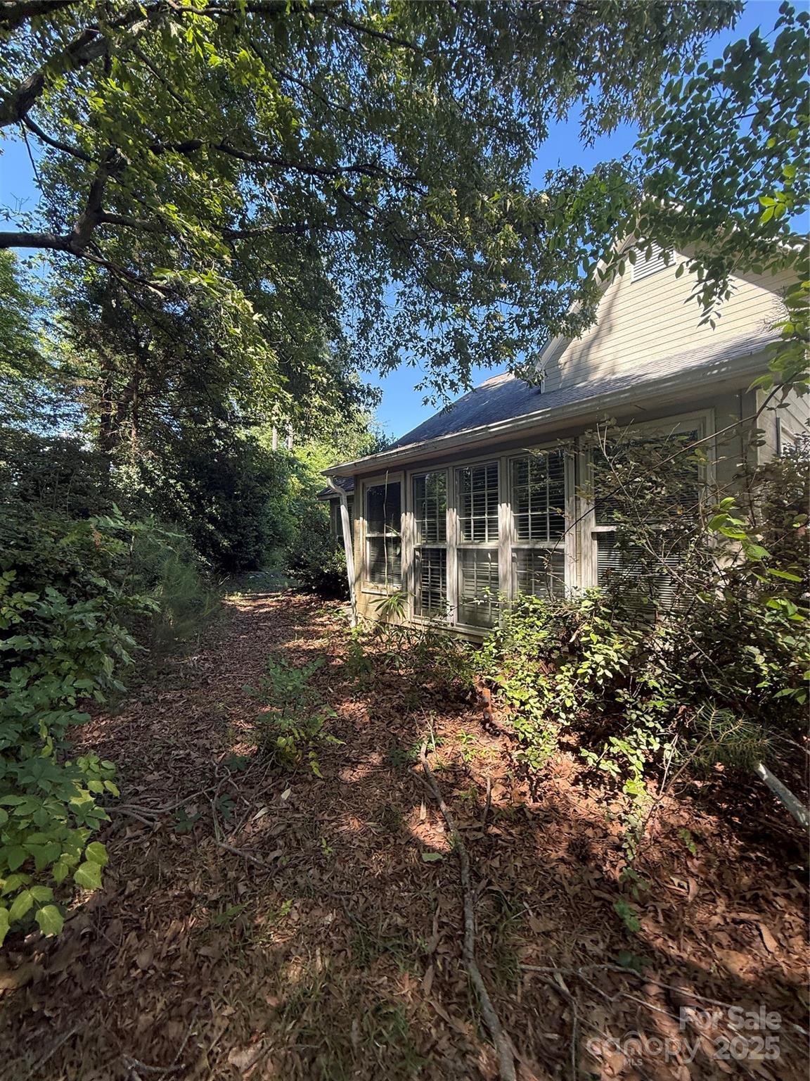 20807 Willow Pond Road