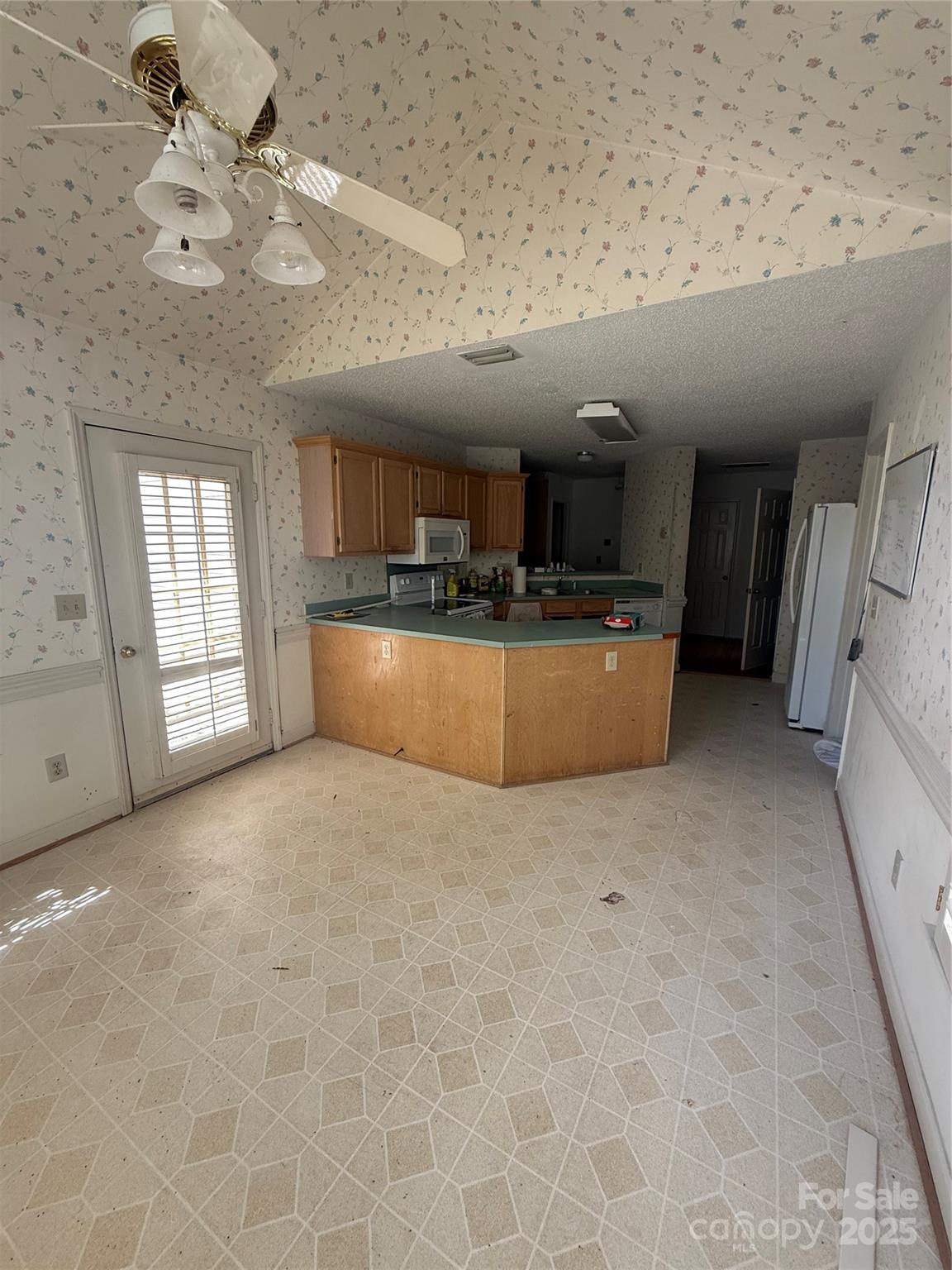 20807 Willow Pond Road