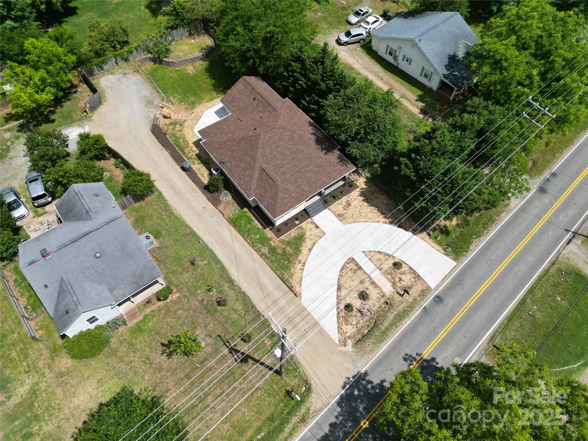 933 Old Charlotte Road