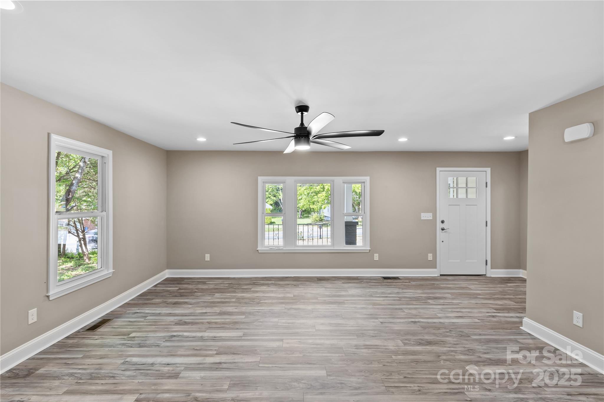 933 Old Charlotte Road