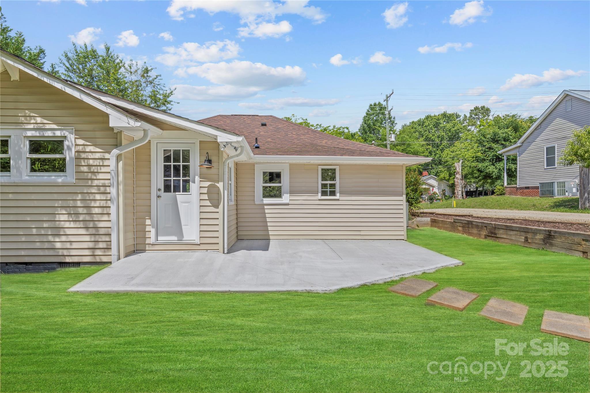 933 Old Charlotte Road