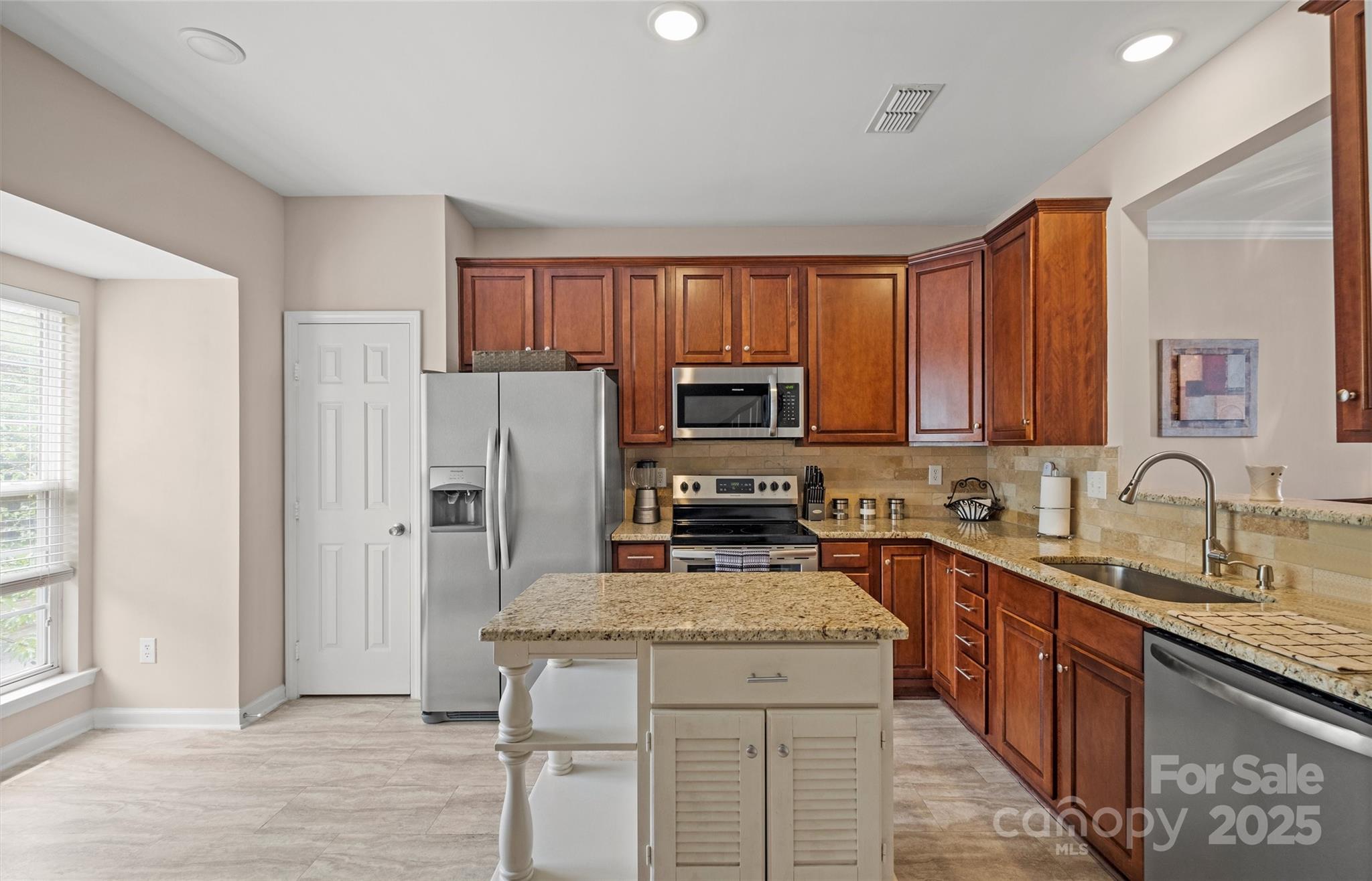 11712 Fiddlers Roof Lane